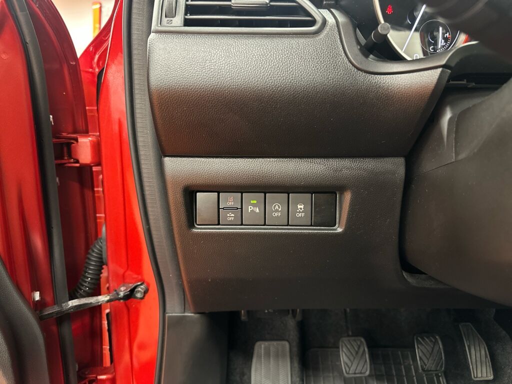 Suzuki Swift 2022 Musta