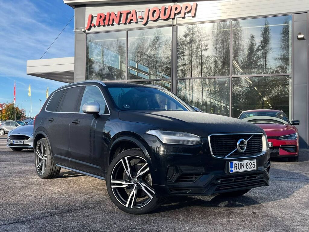 Volvo XC90 2017 Musta