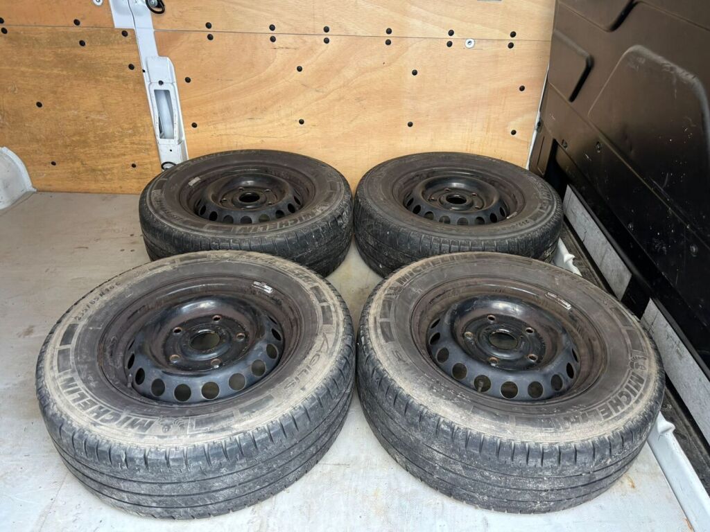 Ford Transit 2018 Valkoinen