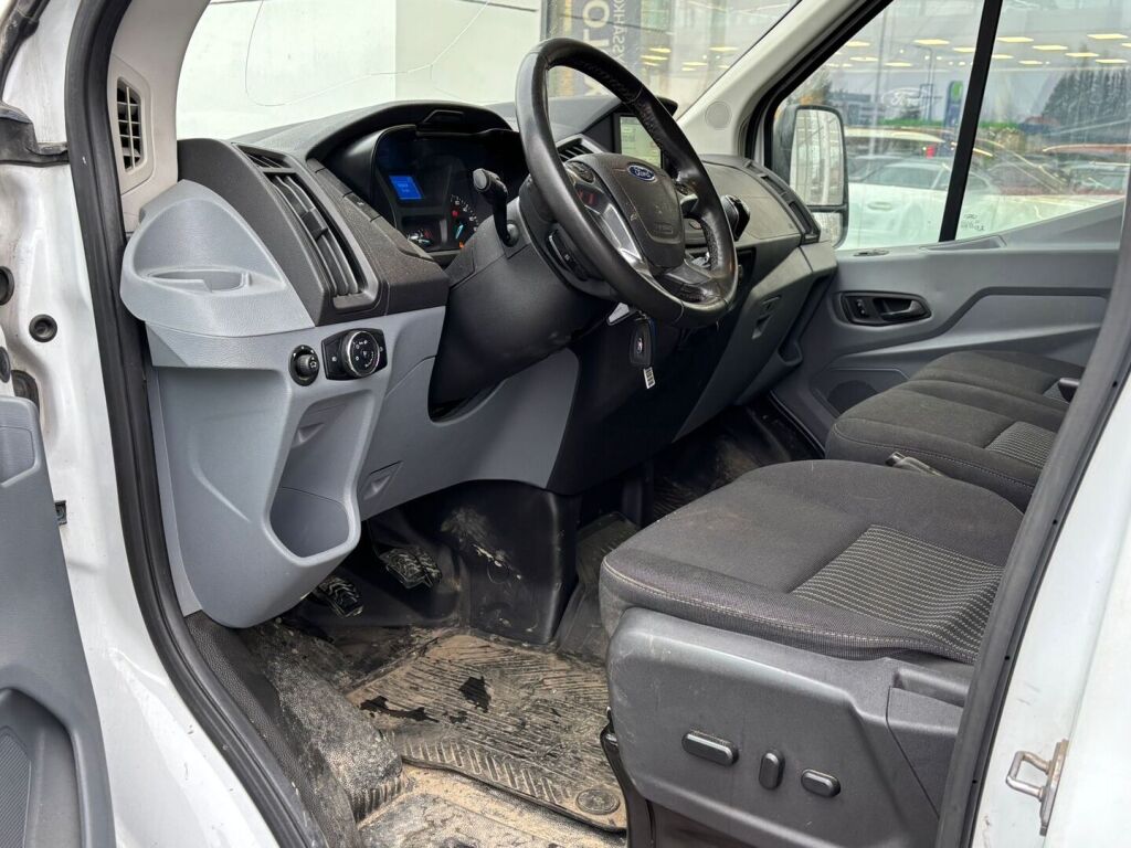 Ford Transit 2018 Valkoinen