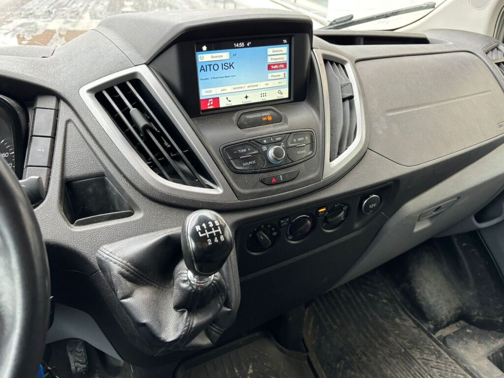 Ford Transit 2018 Valkoinen