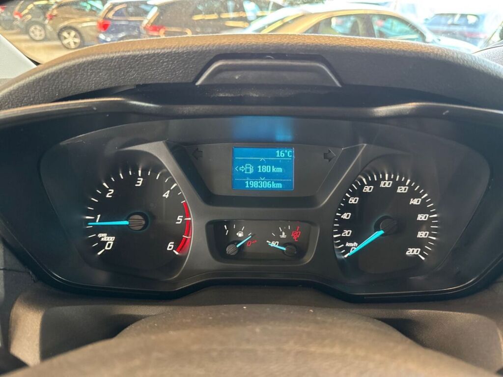 Ford Transit 2018 Valkoinen