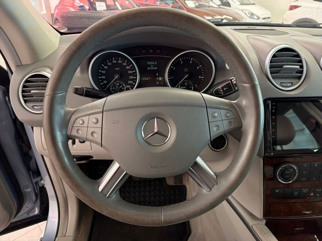 Mercedes-Benz ML 2006 Sininen