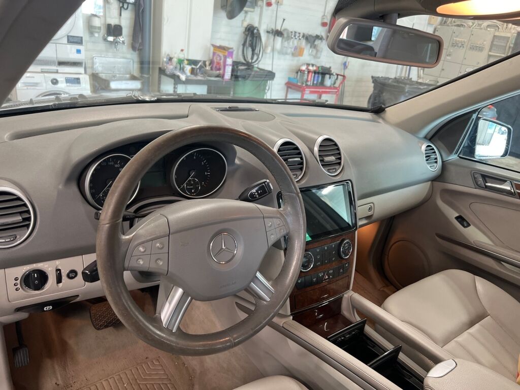 Mercedes-Benz ML 2006 Sininen