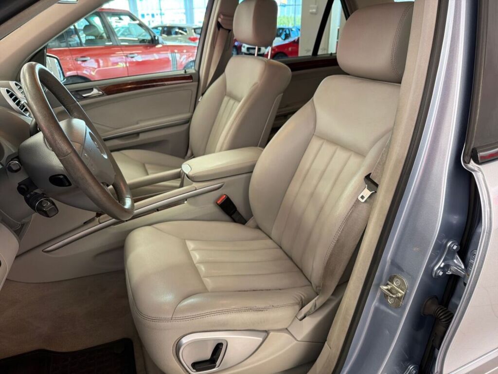 Mercedes-Benz ML 2006 Sininen