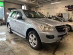 Mercedes-Benz ML 2006 Sininen