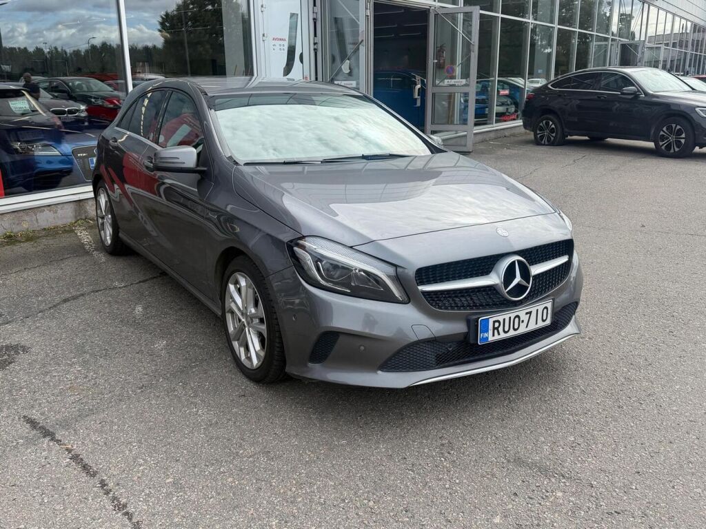 Mercedes-Benz A 2017 Harmaa