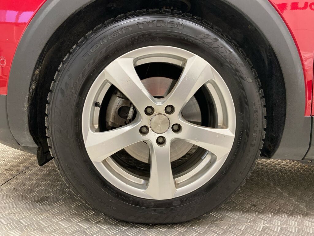 Peugeot 3008 2021 Punainen