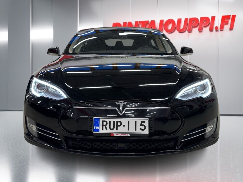 Tesla Model S 2015 Musta