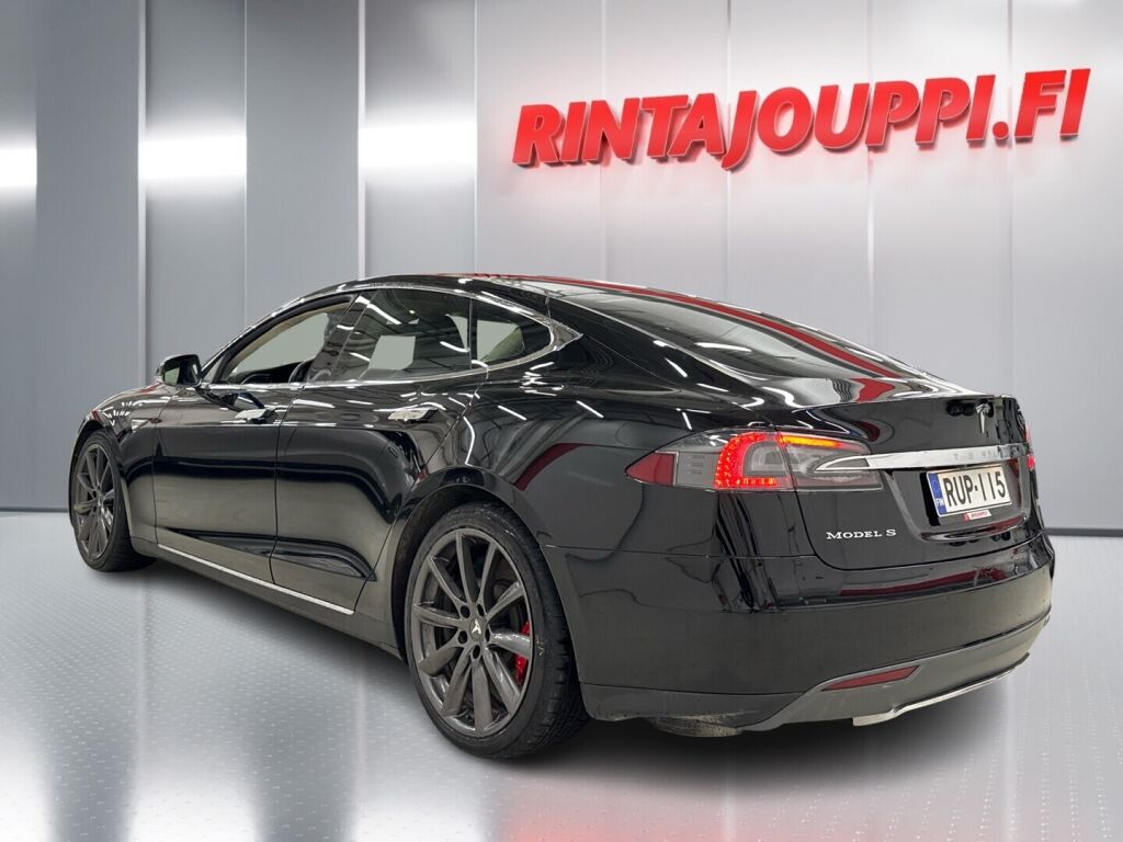 Tesla Model S 2015 Musta