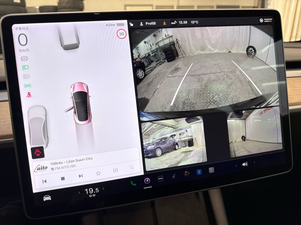 Tesla Model 3 2021 Musta