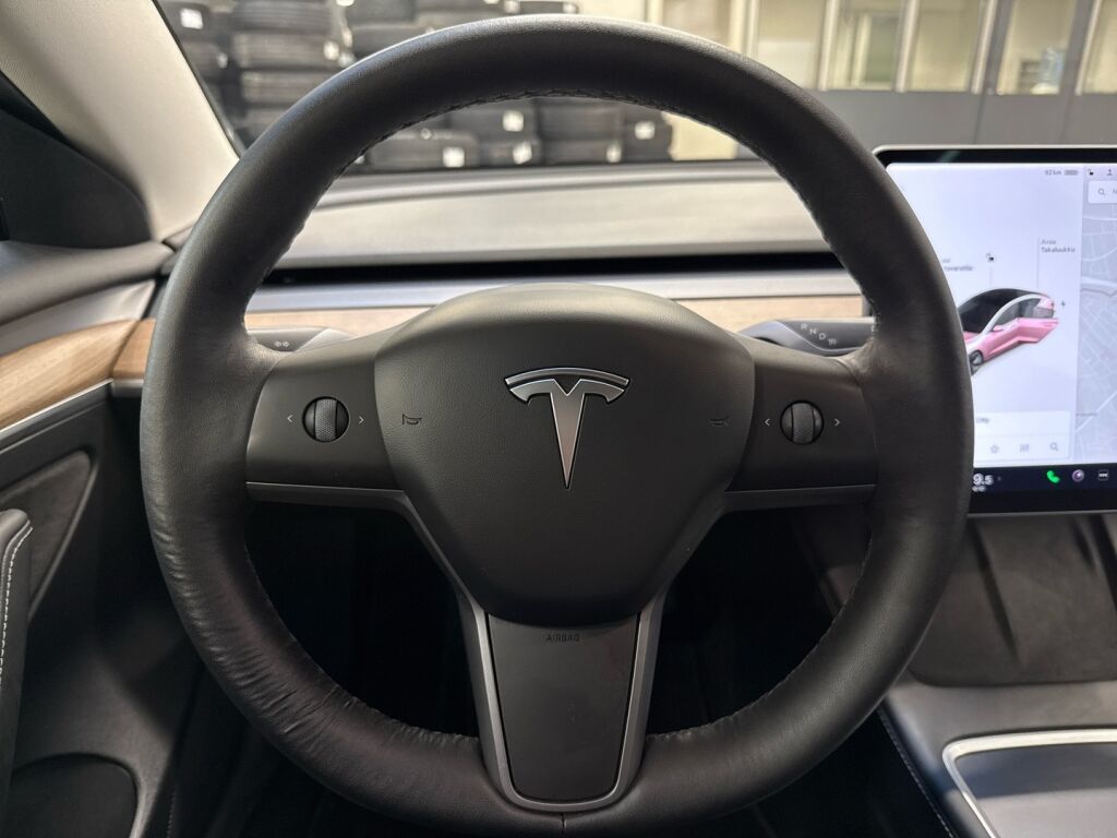 Tesla Model 3 2021 Musta