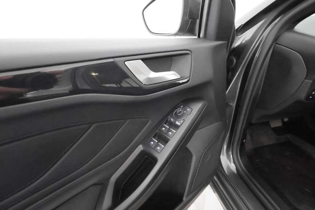 Ford Focus 2021 Harmaa