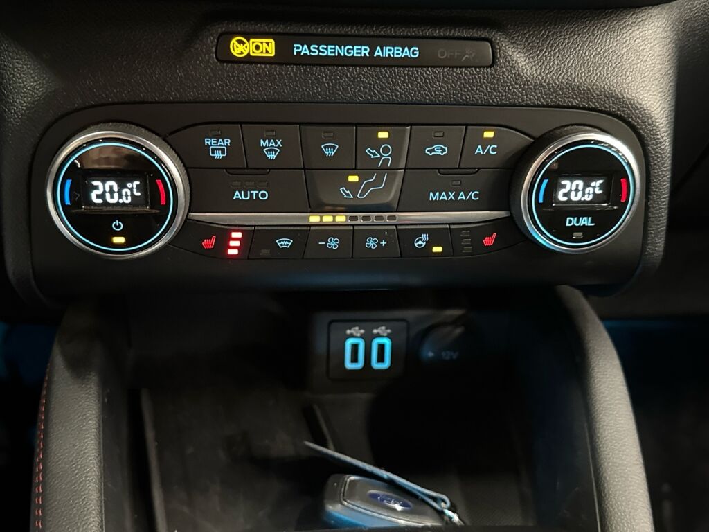 Ford Kuga 2022 Valkoinen