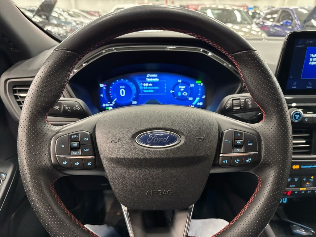Ford Kuga 2022 Valkoinen