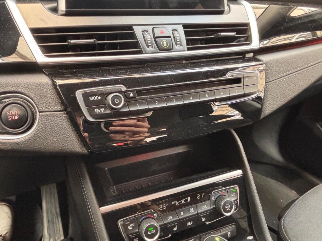 BMW 225 2017 Musta