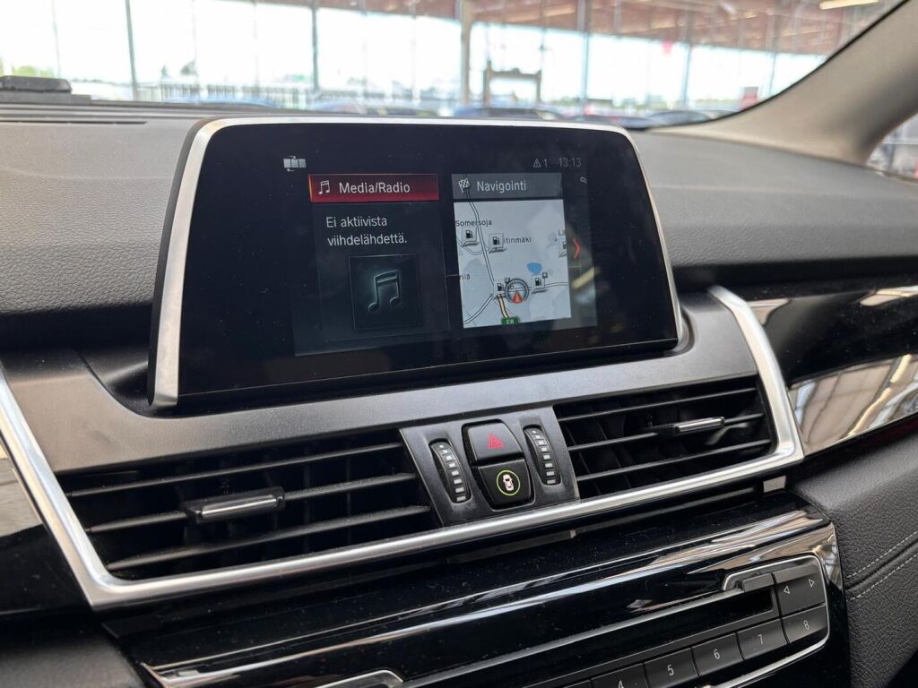 BMW 225 2017 Musta