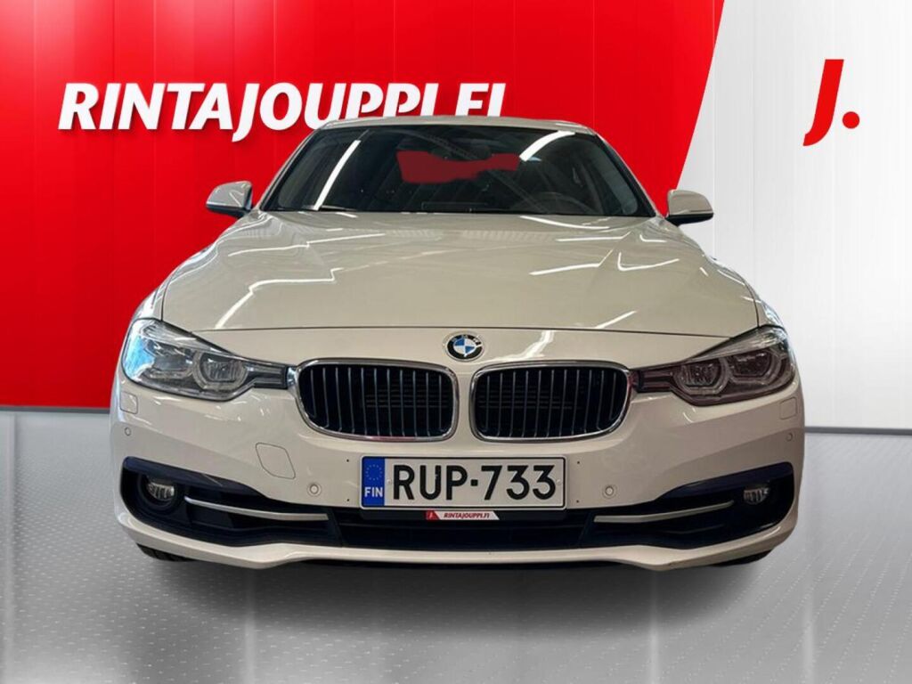 BMW 330 2018 Valkoinen