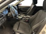 BMW 330 2018 Valkoinen