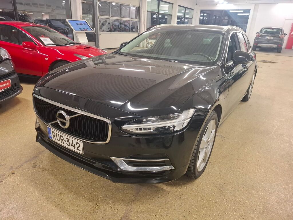Volvo V90 2018 Musta