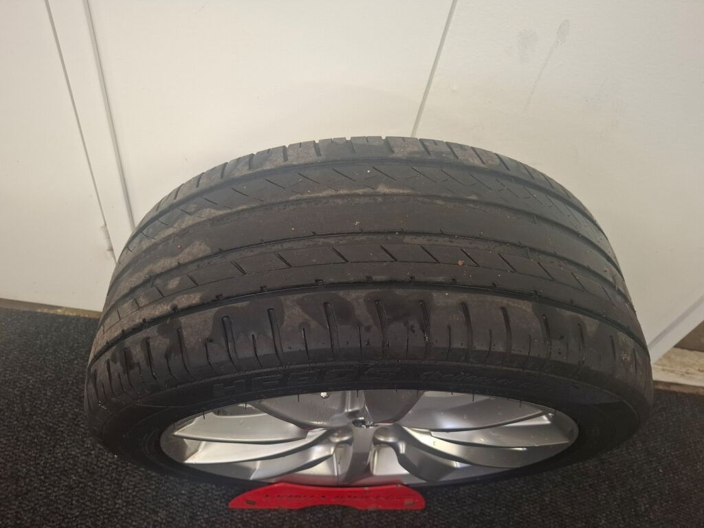 Volvo V90 2018 Musta