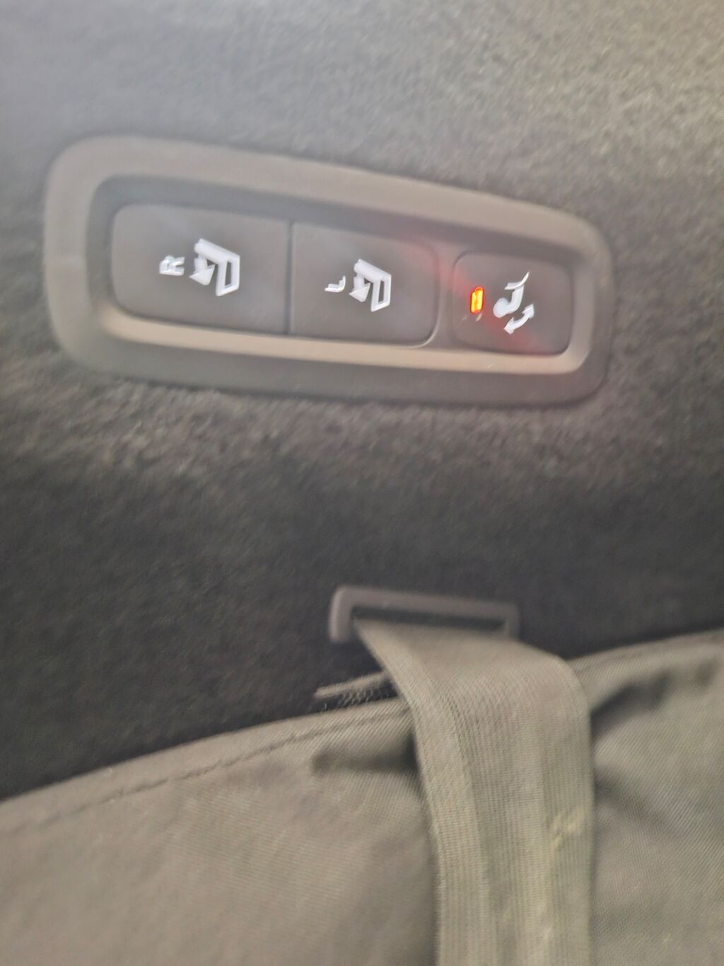 Volvo V90 2018 Musta