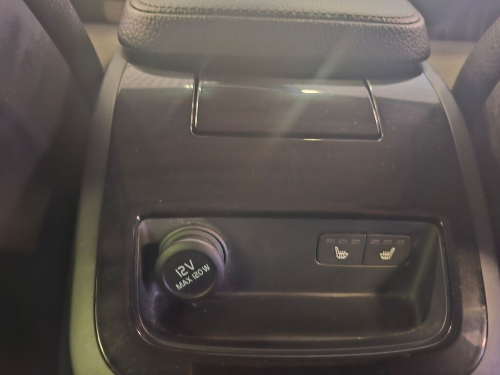 Volvo V90 2018 Musta