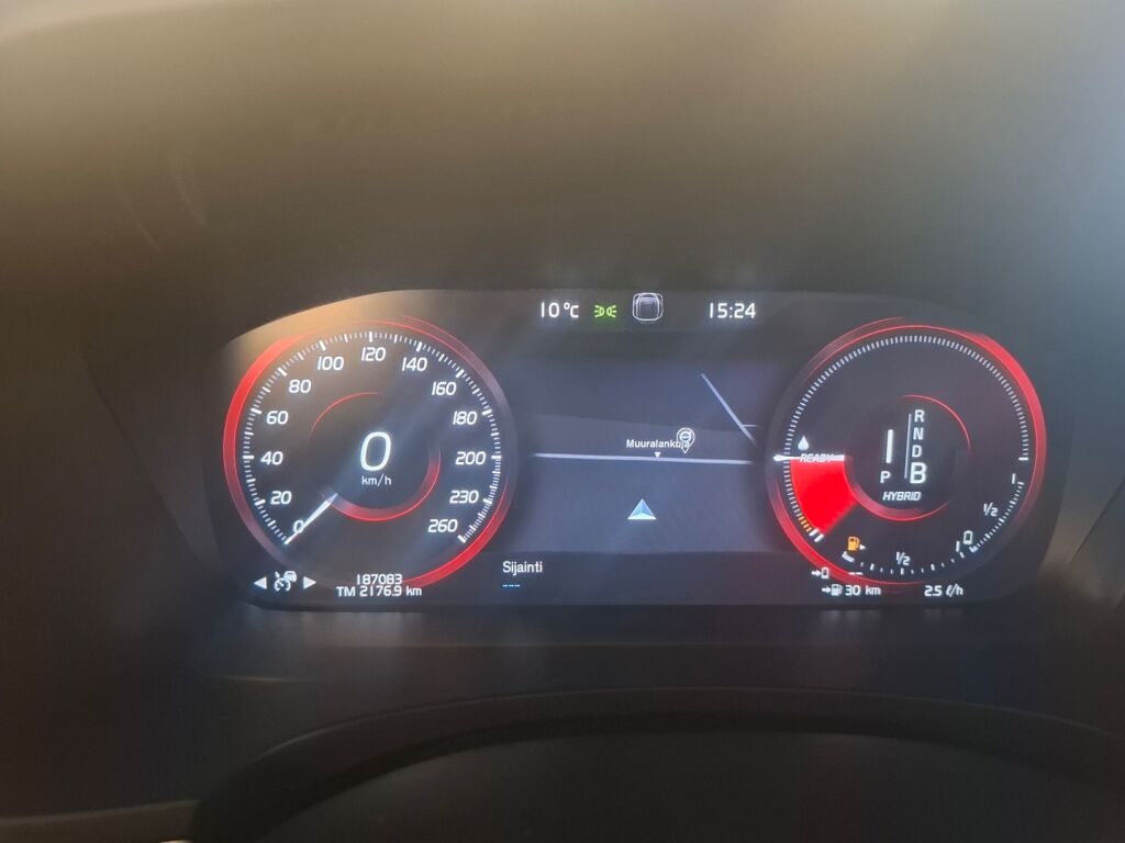 Volvo V90 2018 Musta