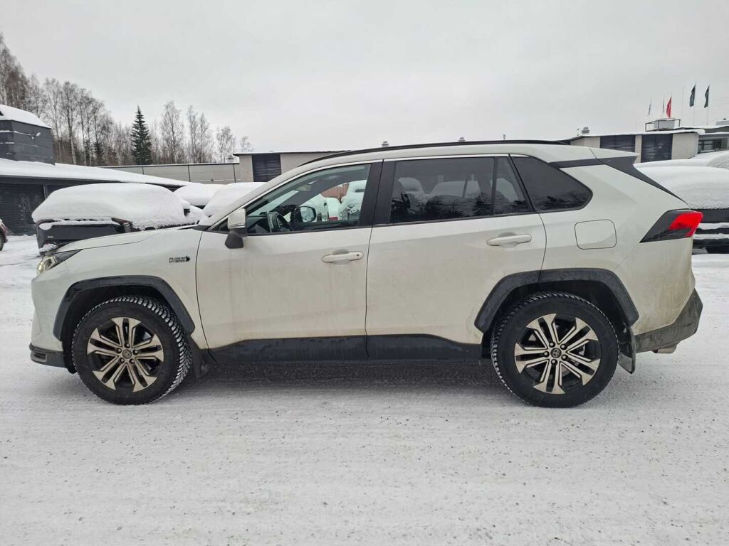 Toyota RAV4 Plug-in 2022 Valkoinen