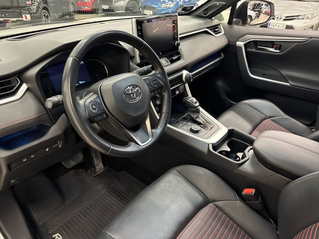 Toyota RAV4 Plug-in 2022 Valkoinen
