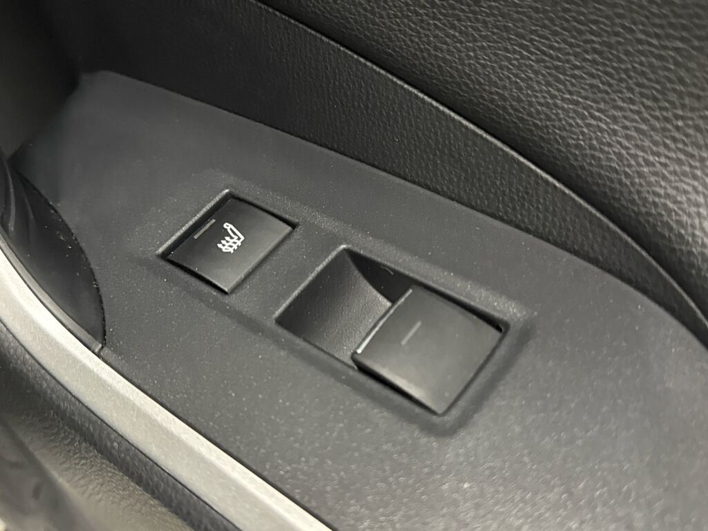 Toyota RAV4 Plug-in 2022 Valkoinen