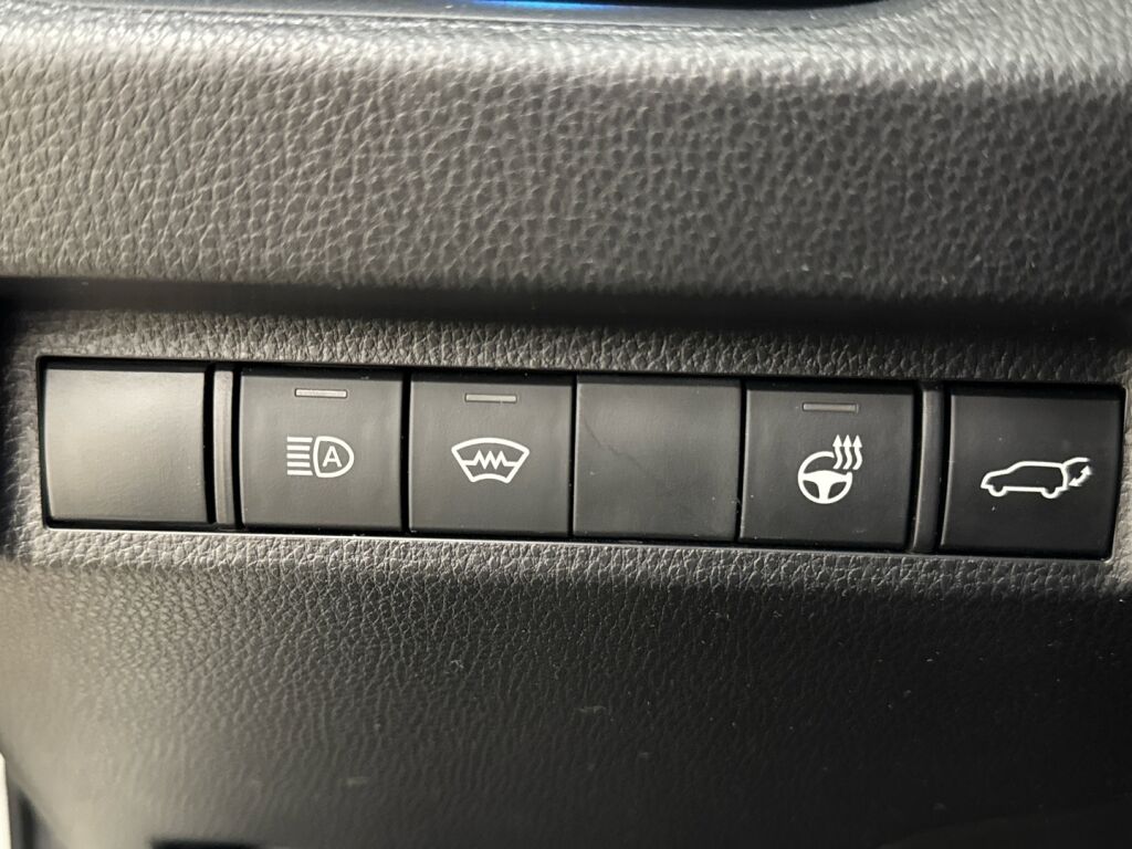 Toyota RAV4 Plug-in 2022 Valkoinen