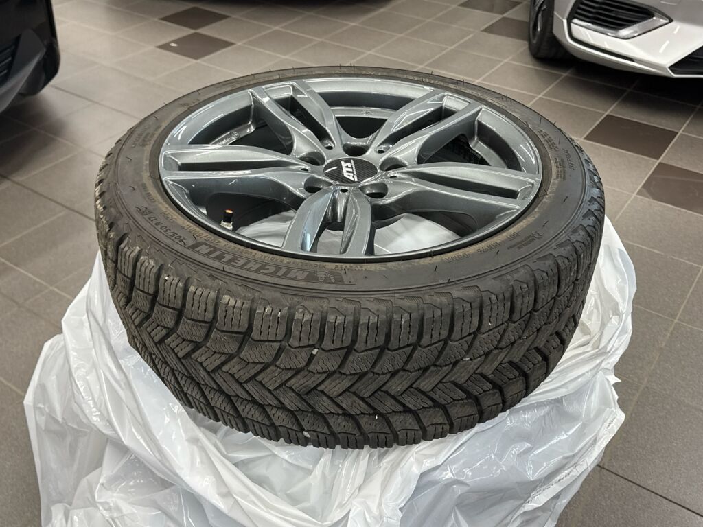 BMW M135I 2015 Harmaa