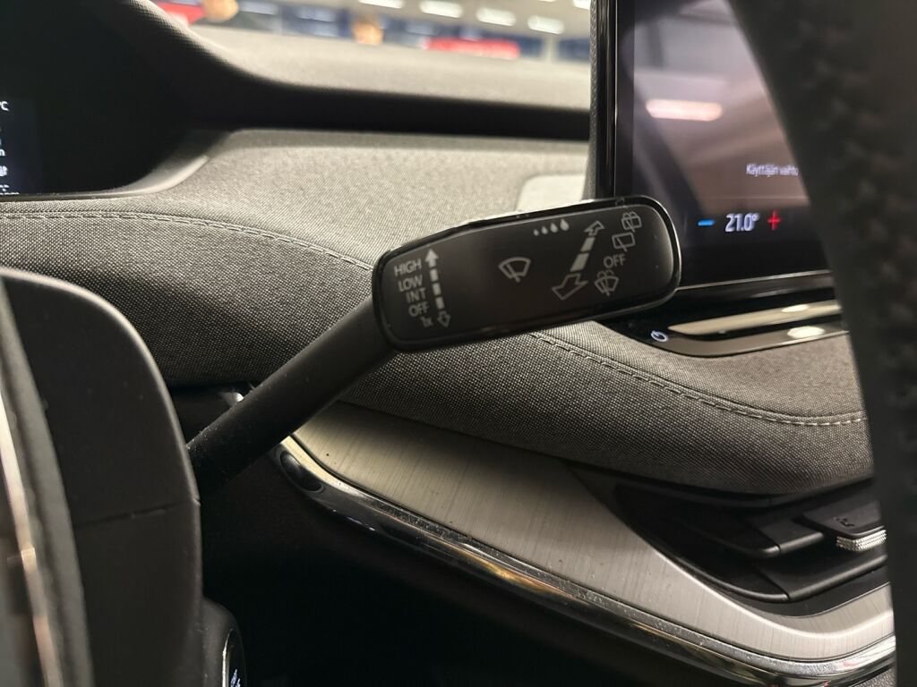 Skoda Enyaq 2022 Musta