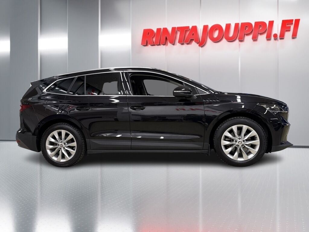 Skoda Enyaq 2022 Musta