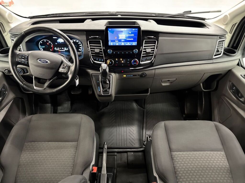 Ford Transit 2022 Musta