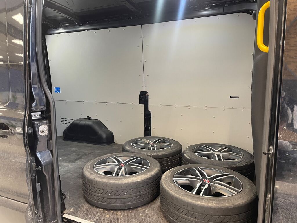 Ford Transit 2021 Agate Black