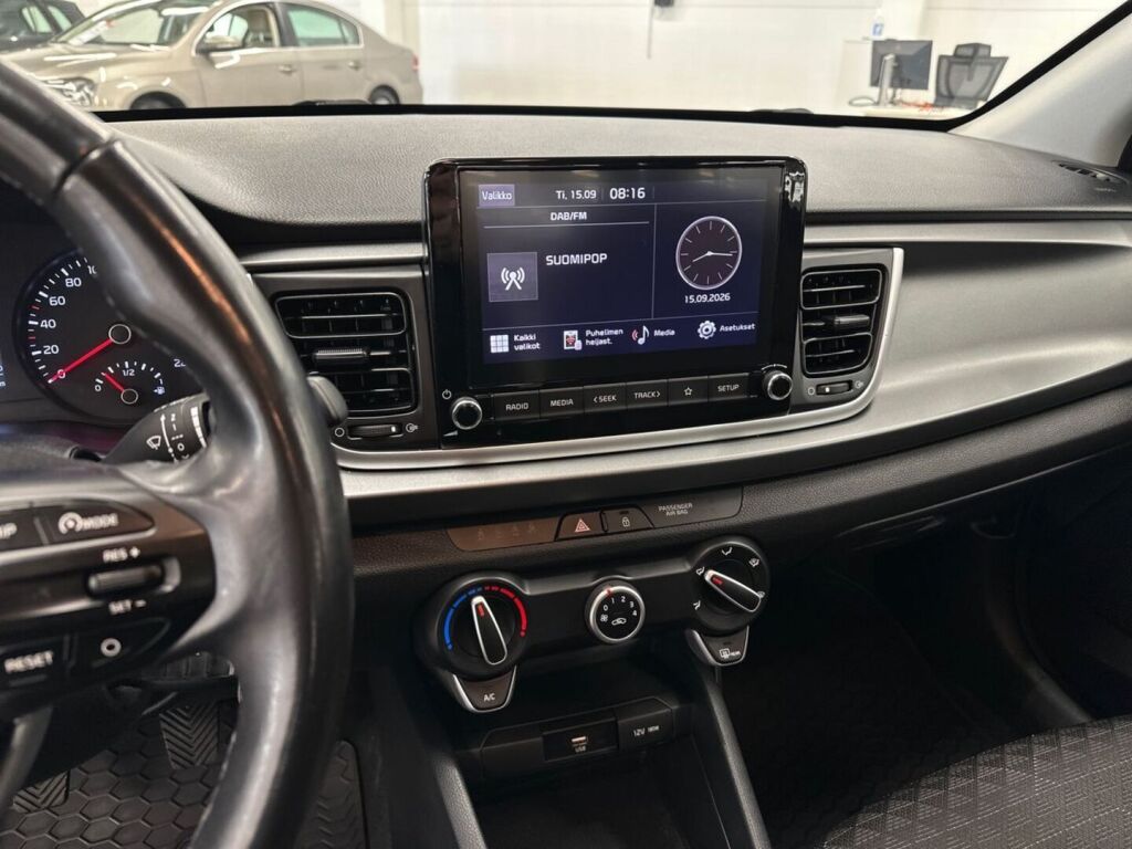 Kia Rio 2022 Punainen