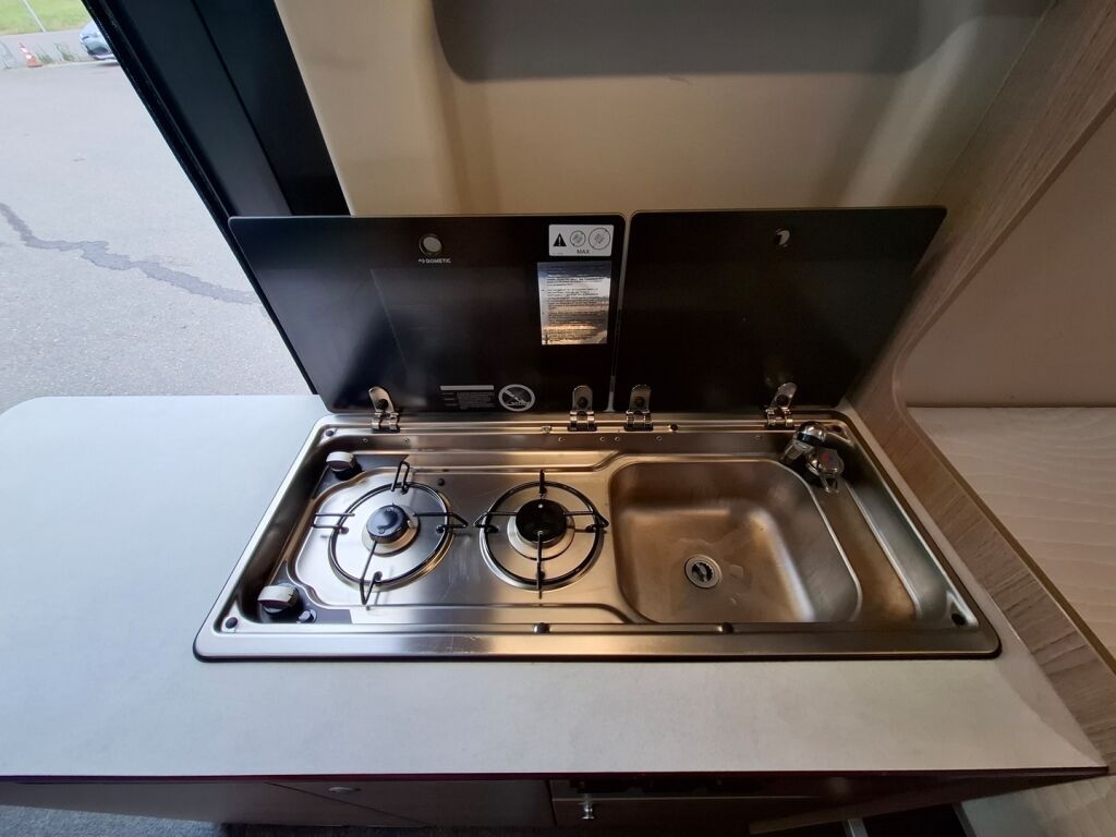 Carado VAN 600 2021 Sininen