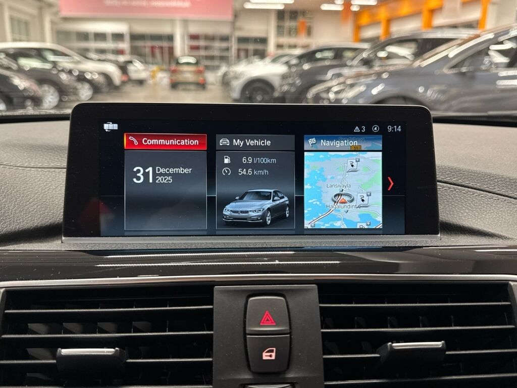 BMW 330 2018 Musta