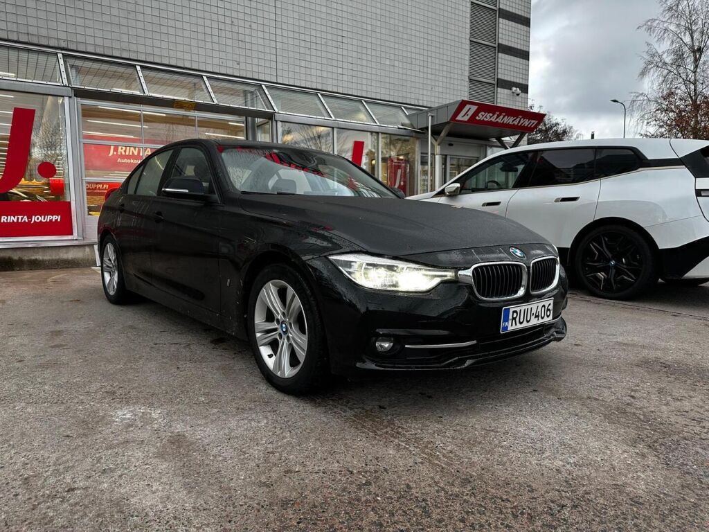 BMW 330 2018 Musta