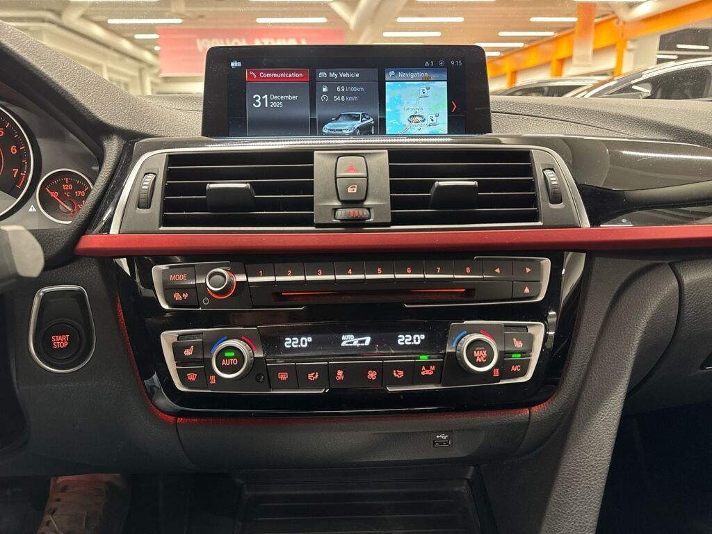BMW 330 2018 Musta