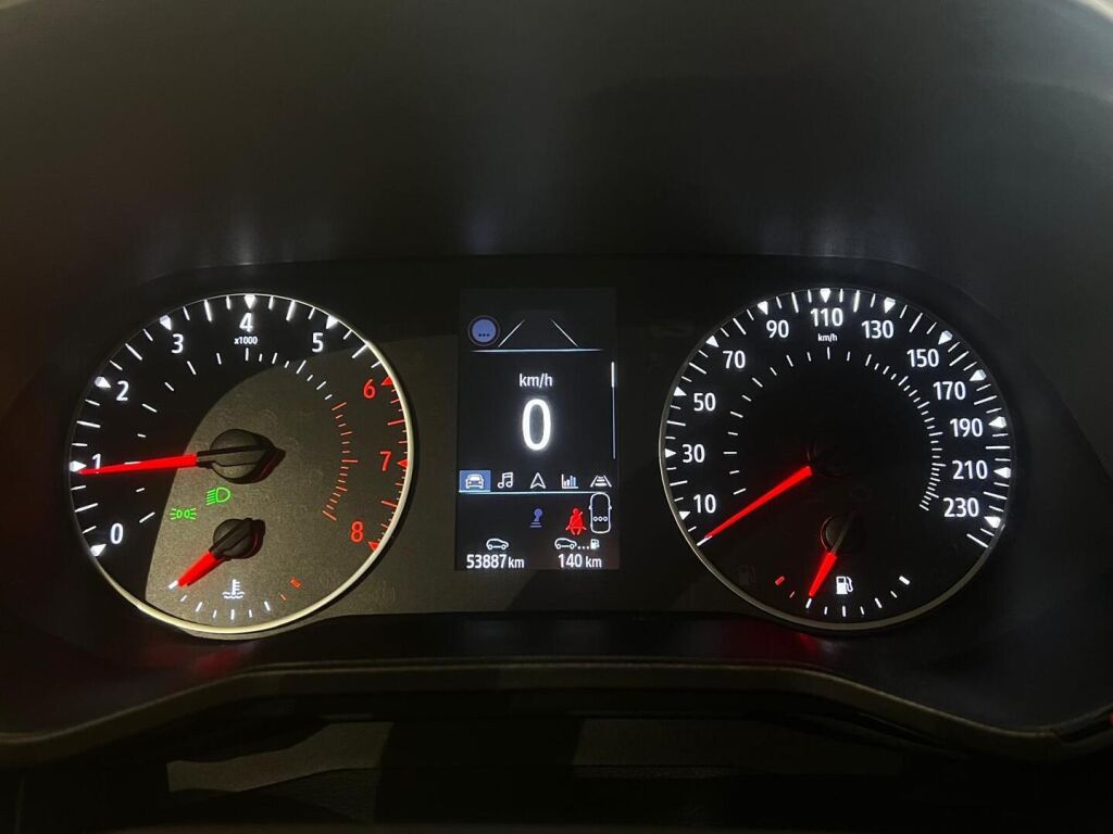 Renault Clio 2022 Oranssi