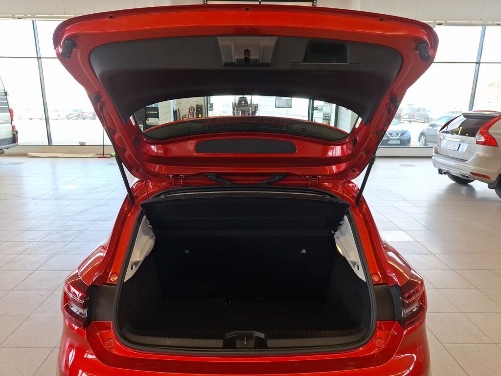 Renault Clio 2022 Punainen