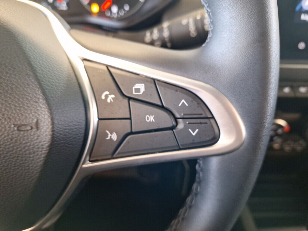 Renault Clio 2022 Punainen