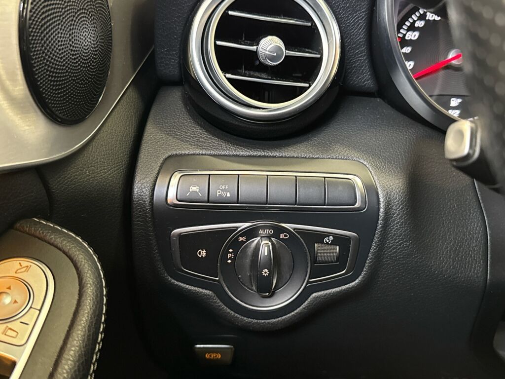 Mercedes-Benz C 2018 Musta