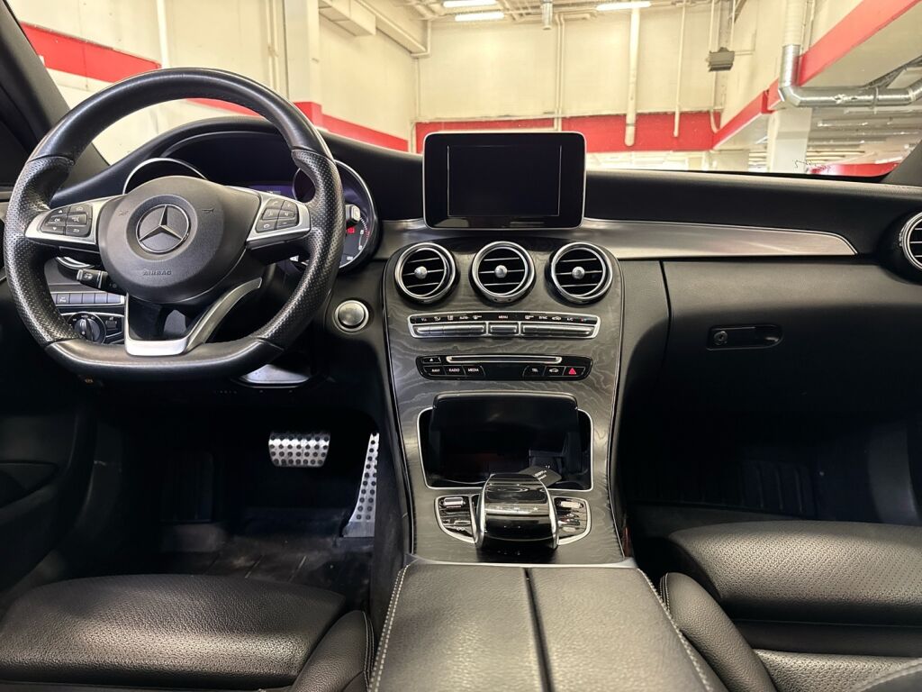 Mercedes-Benz C 2018 Musta
