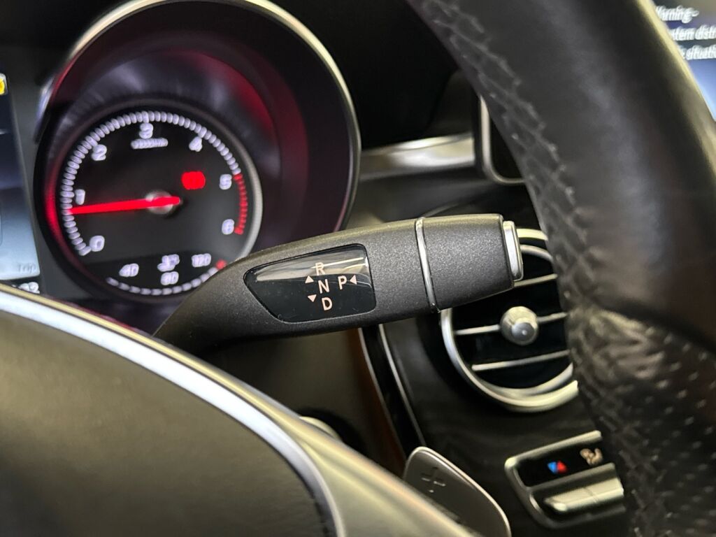 Mercedes-Benz C 2018 Musta