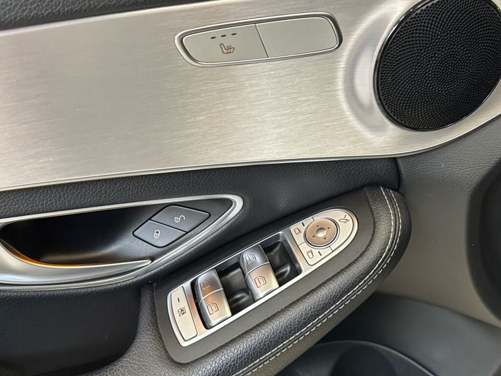 Mercedes-Benz C 2018 Musta