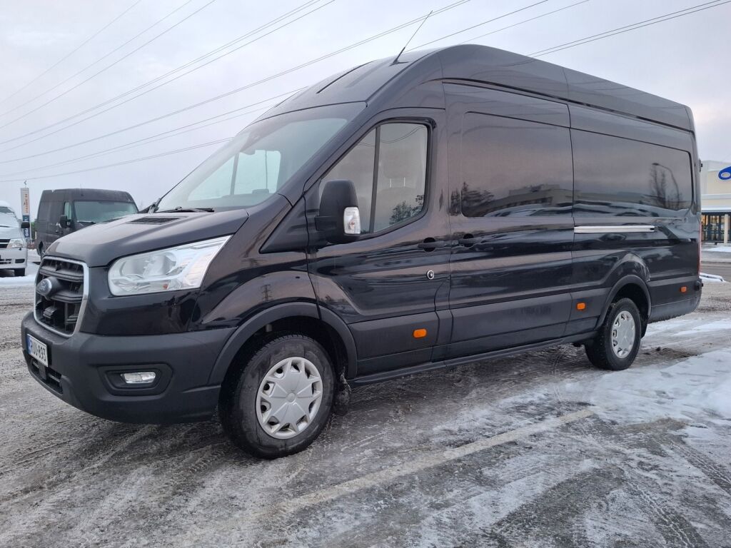 Ford Transit 2021 Musta